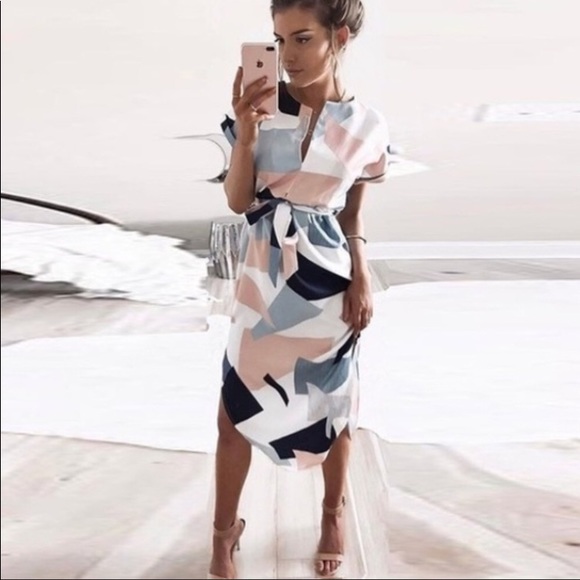 Dresses & Skirts - Midi pencil dress